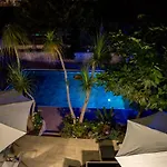 Myria, 3bd, Private Pool, Garden, Bbq, Near The In Kisonerga * Pafos