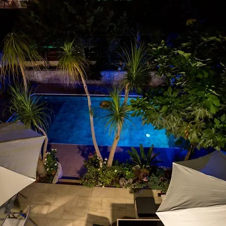 Myria, 3bd, Private Pool, Garden, Bbq, Near The In Kisonerga * Pafos