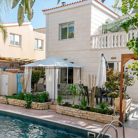 Myria, 3bd, Private Pool, Garden, Bbq, Near The In Kisonerga *