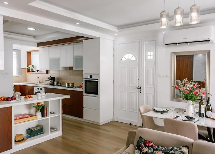 Myria, 3bd, Private Pool, Garden, Bbq, Near The In Kisonerga * Paphos