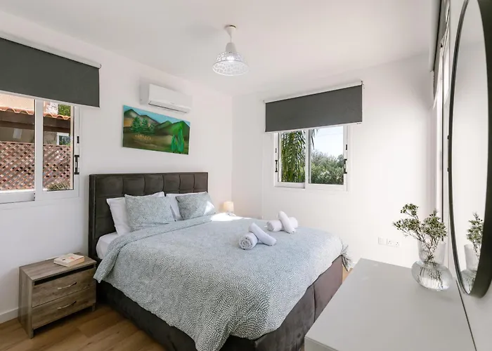 Βίλα Myria, 3bd, Private Pool, Garden, Bbq, Near The In Kisonerga Πάφος