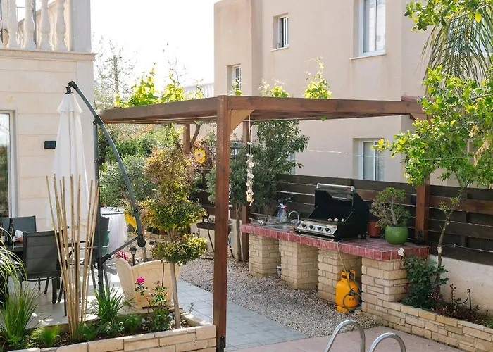 Myria, 3bd, Private Pool, Garden, Bbq, Near The In Kisonerga 别墅 Paphos