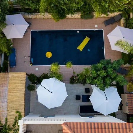 Villa Myria, 3bd, Private Pool, Garden, Bbq, Near The In Kisonerga