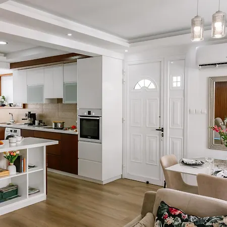 Myria, 3bd, Private Pool, Garden, Bbq, Near The In Kisonerga * Paphos