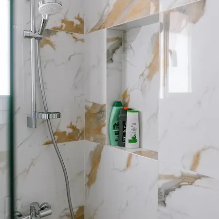 Myria, 3bd, Private Pool, Garden, Bbq, Near The In Kisonerga * Paphos