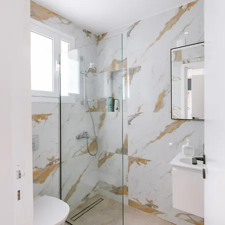 Myria, 3bd, Private Pool, Garden, Bbq, Near The In Kisonerga וילה פאפוס