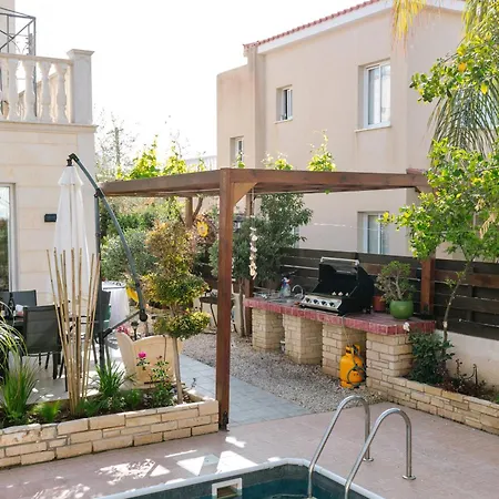 Myria, 3bd, Private Pool, Garden, Bbq, Near The In Kisonerga וילה פאפוס